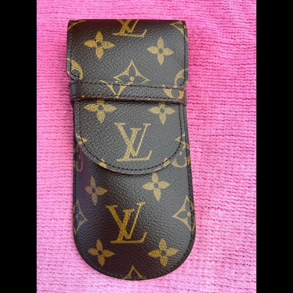 Louis Vuitton Sunglasses case - Picture 1 of 8